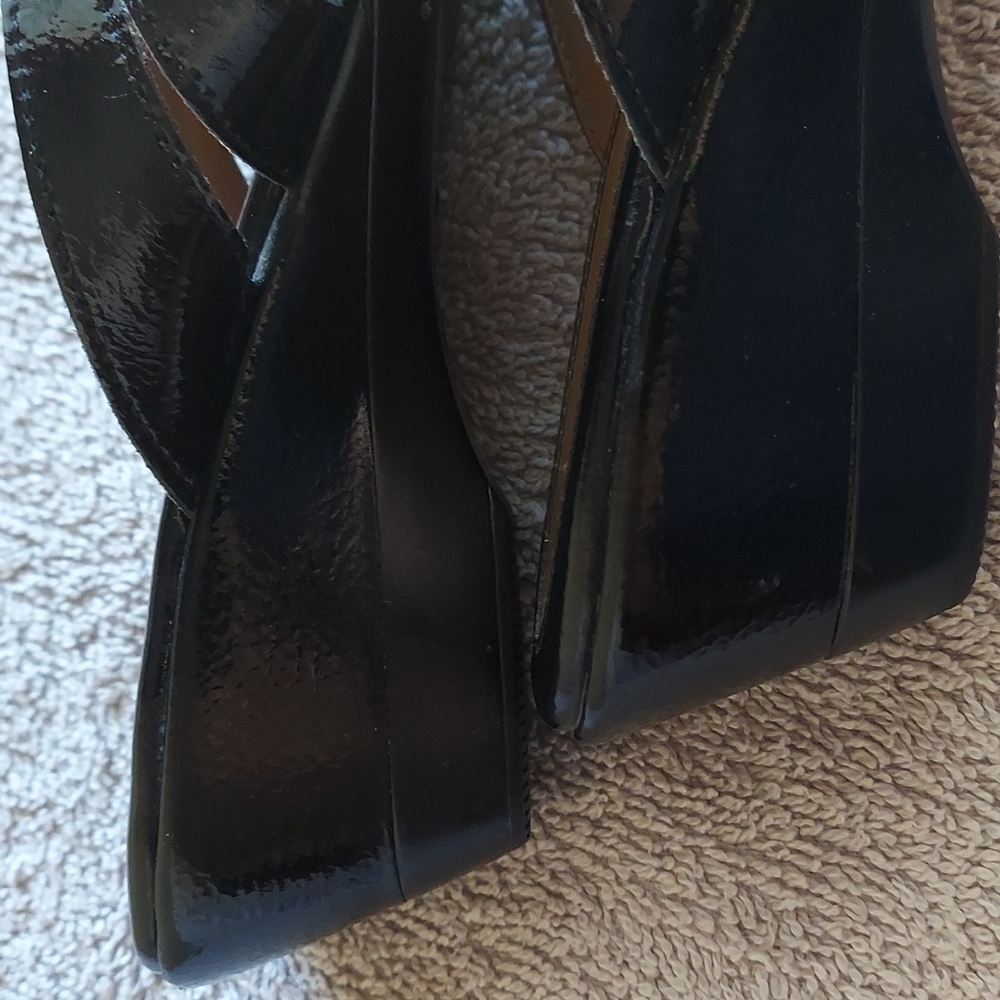 Sandals - Picture 5 of 5